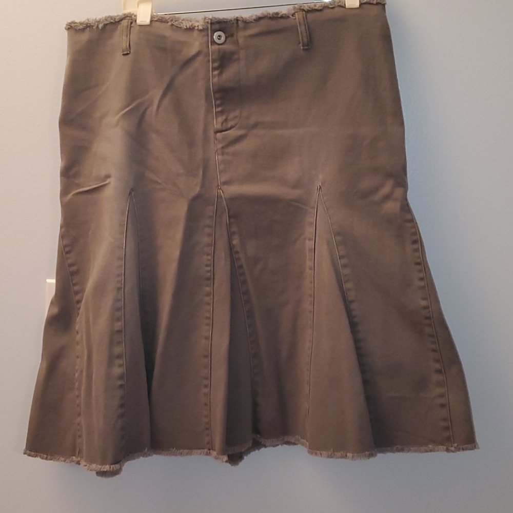 Old Navy olive green jean skirt 14
